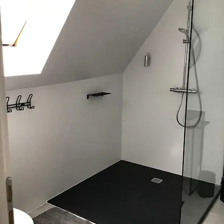 לינה וארוחת בוקר Tatiana Buirette 3*